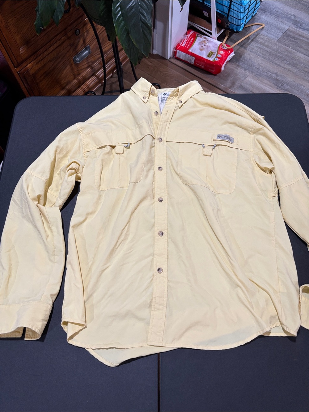 Columbia Pale Yellow Men’s Long-Sleeve Button-Down Shirt